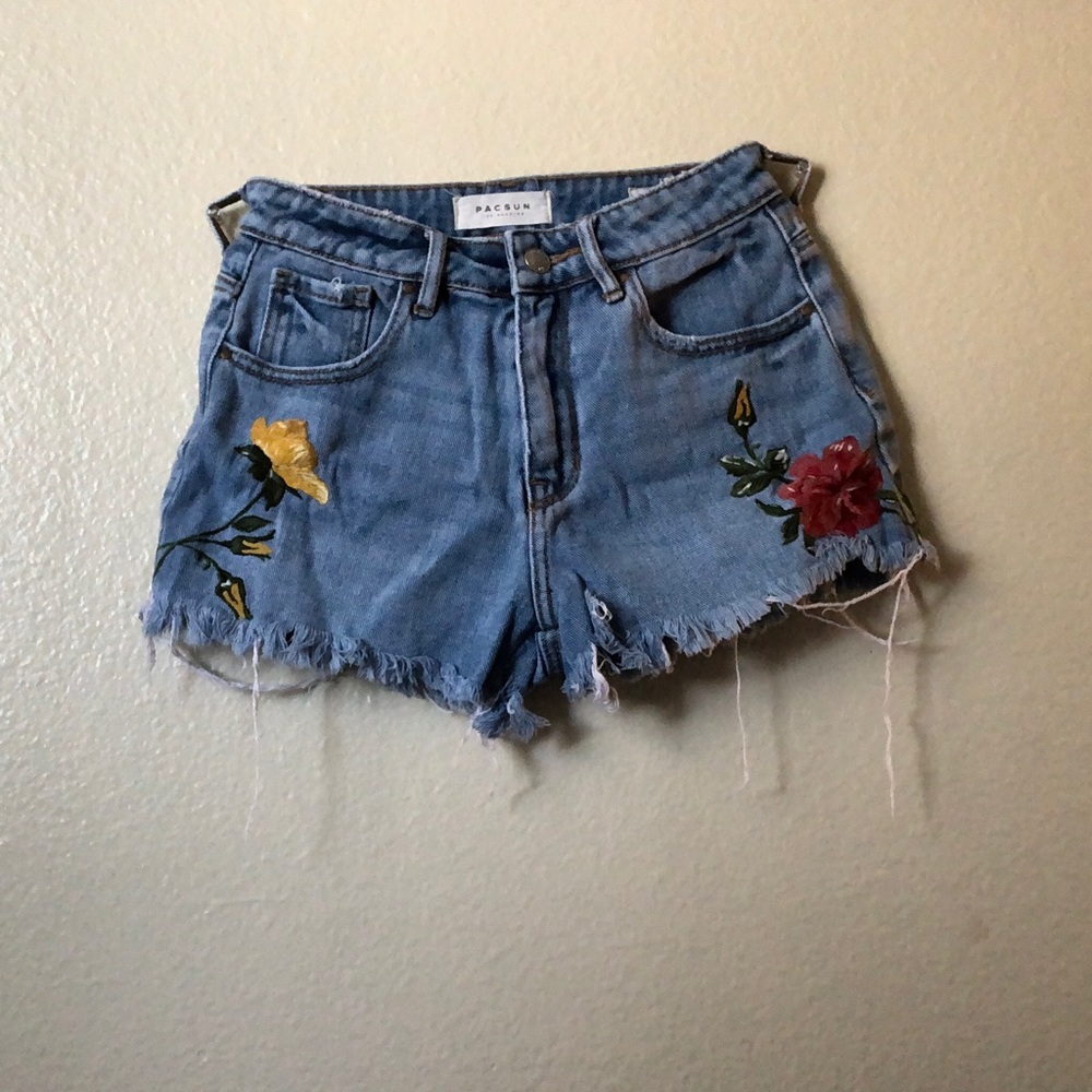 Floral jean shorts.